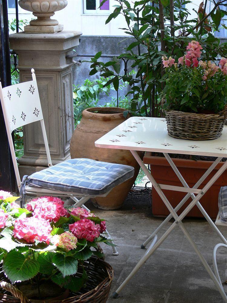 Inn The Garden CTA Exteriör bild